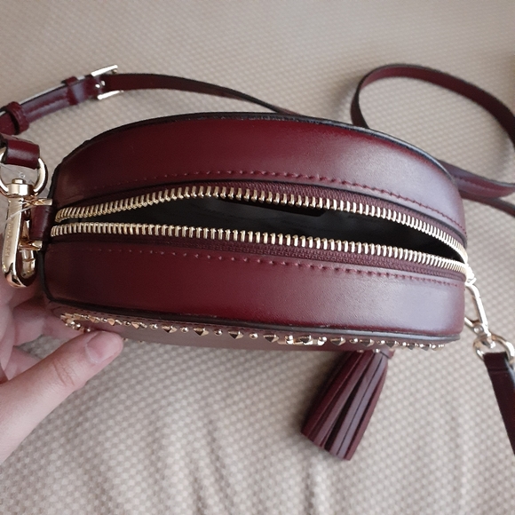 Micheal Kors | Canteen Crossbody - Picture 5 of 9